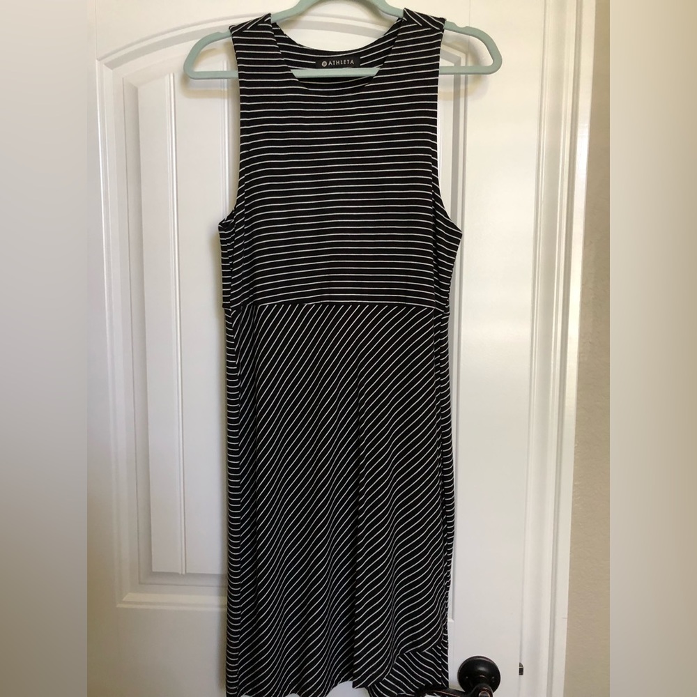Athleta Sleeveless Black w/White Stretchy Dress Sz M Medium Tall